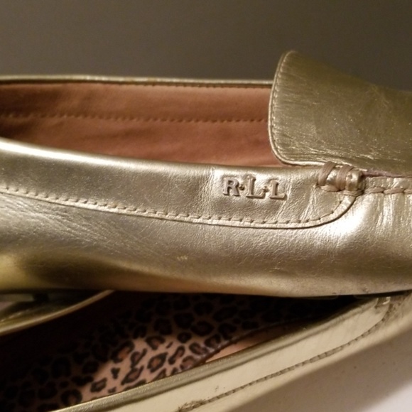 Shoes - Picture 3 of 8